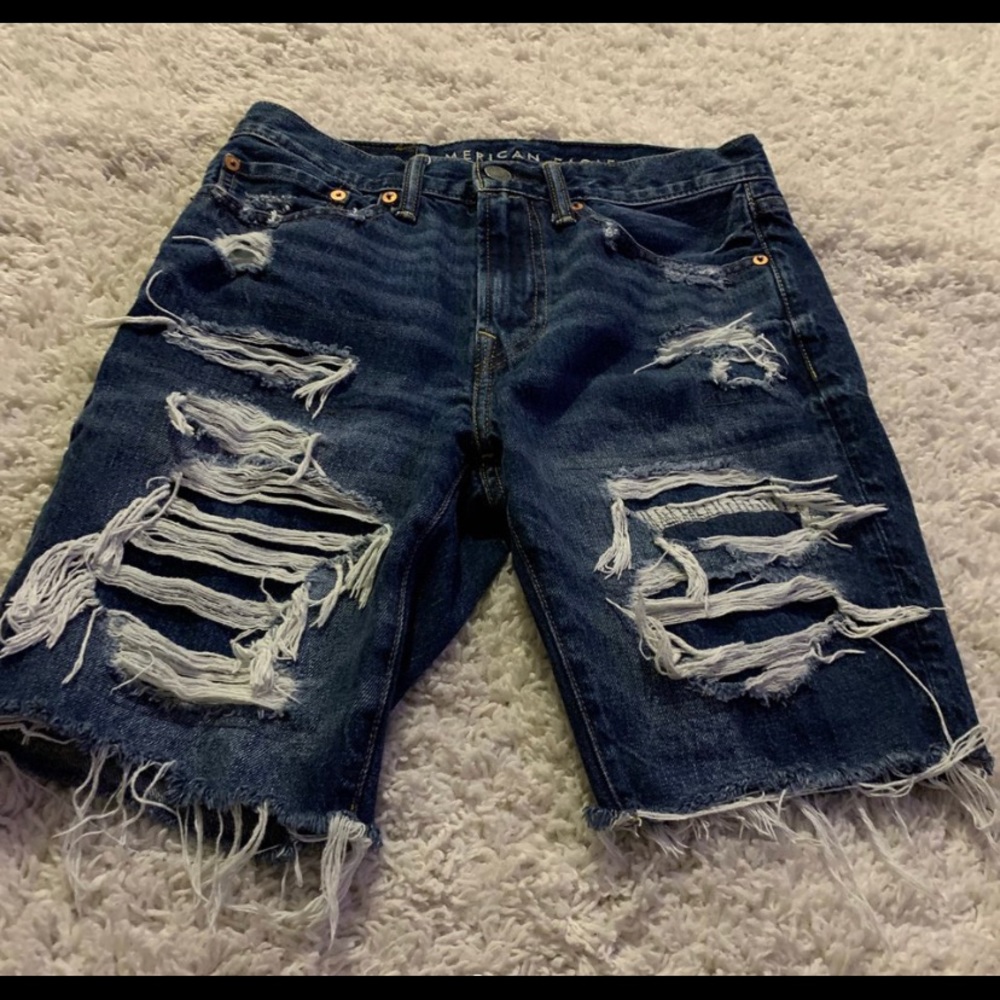 Men’s Jean Shorts.. size 28